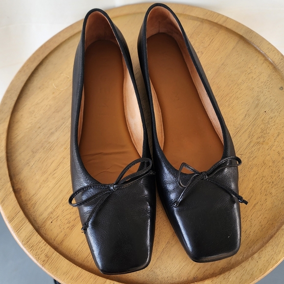 M. Gemi The Danza Black Leather Ballet Flats - Picture 6 of 13